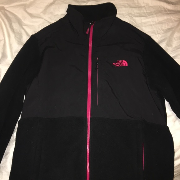 The North Face Jackets & Blazers - Women's Black Denali North Face jacket